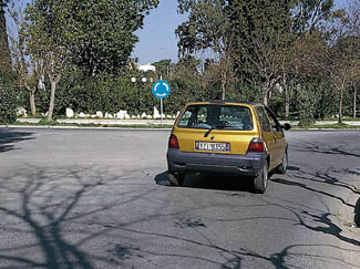 Official Greek driving theory diagram D024